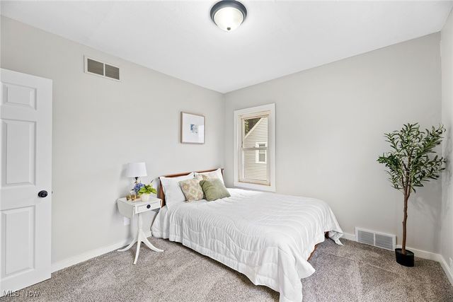 1076 Chalker Street, Akron, OH 44310