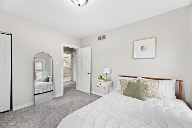 1076 Chalker Street, Akron, OH 44310