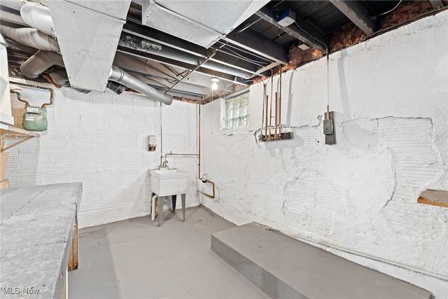 1076 Chalker Street, Akron, OH 44310