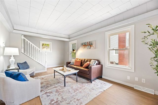 1076 Chalker Street, Akron, OH 44310