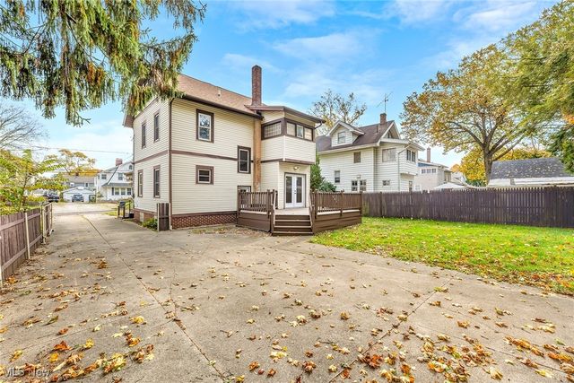 1076 Chalker Street, Akron, OH 44310