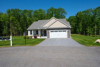 91 Pineview Drive, Candia, NH 03034