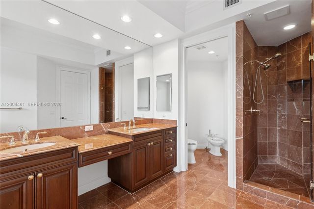13621 Deering Bay Dr 304, Coral Gables, FL 33158