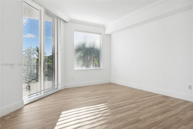 13621 Deering Bay Dr 304, Coral Gables, FL 33158