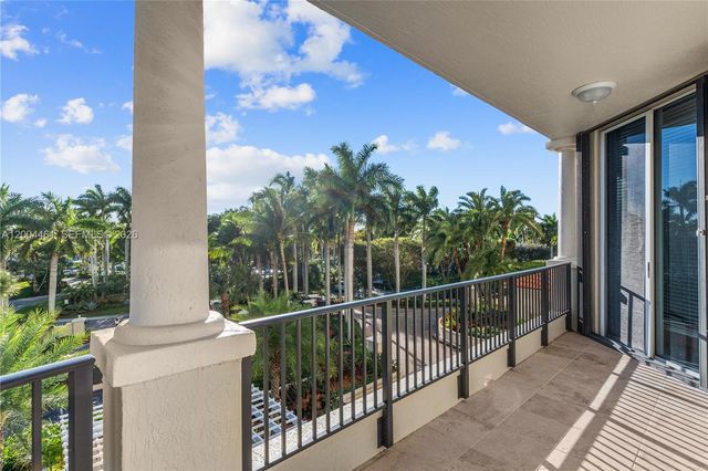 13621 Deering Bay Dr 304, Coral Gables, FL 33158
