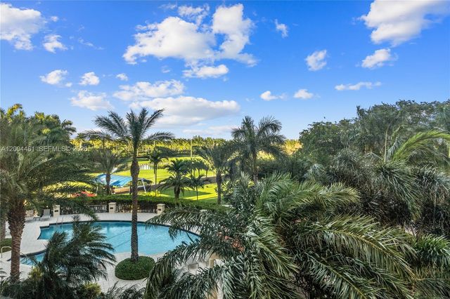 13621 Deering Bay Dr 304, Coral Gables, FL 33158