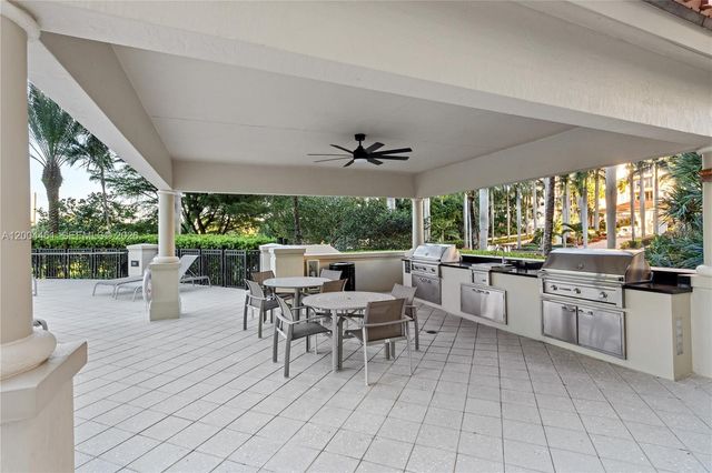 13621 Deering Bay Dr 304, Coral Gables, FL 33158