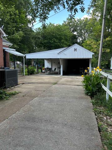 316 SANFORD ST E, Covington, TN 38019