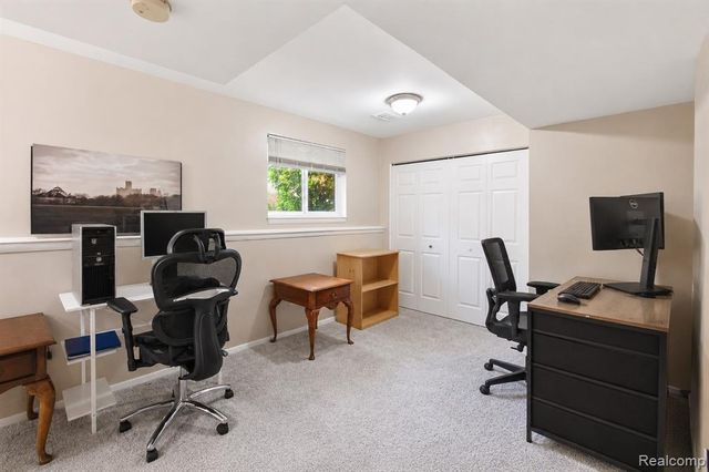 20395 Briarwood Court, Southfield, MI 48076