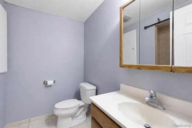 20395 Briarwood Court, Southfield, MI 48076