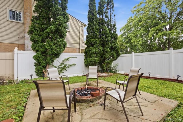 20395 Briarwood Court, Southfield, MI 48076