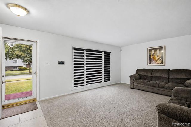 20395 Briarwood Court, Southfield, MI 48076