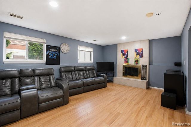 20395 Briarwood Court, Southfield, MI 48076
