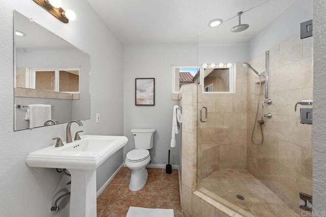 1825 Hummock Lane, Encinitas, CA 92024