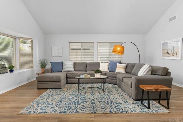 1825 Hummock Lane, Encinitas, CA 92024