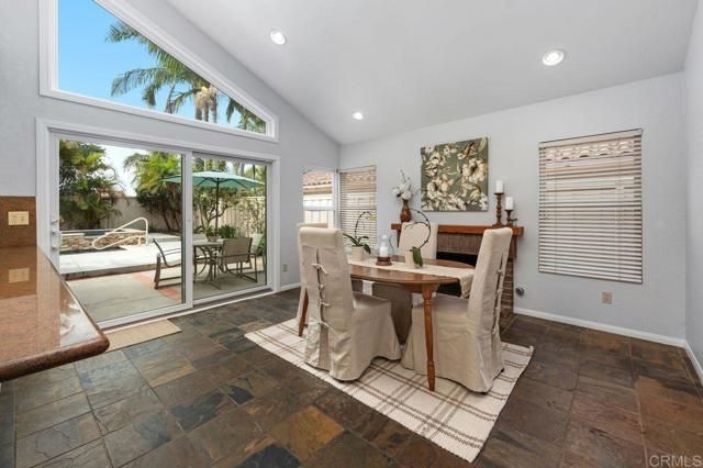 1825 Hummock Lane, Encinitas, CA 92024