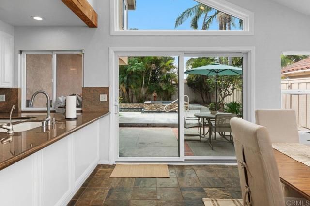 1825 Hummock Lane, Encinitas, CA 92024