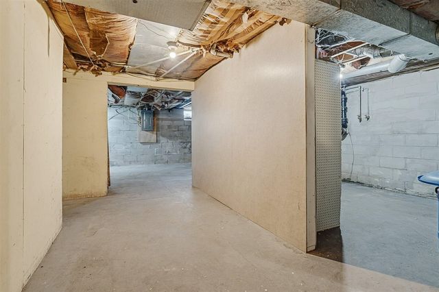 4613 W Ab Avenue, Plainwell, MI 49080