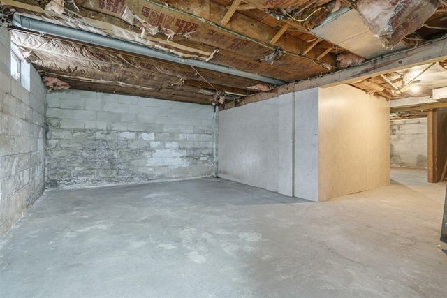 4613 W Ab Avenue, Plainwell, MI 49080