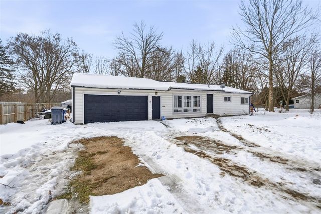 4613 W Ab Avenue, Plainwell, MI 49080