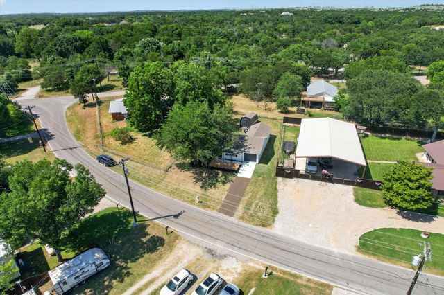 1624 E Lake Drive, Weatherford, TX 76087