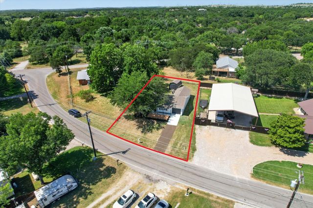 1624 E Lake Drive, Weatherford, TX 76087