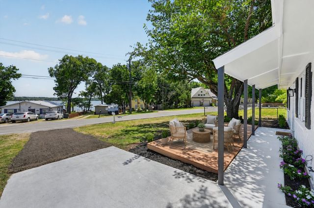 1624 E Lake Drive, Weatherford, TX 76087