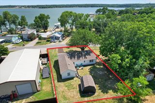 1624 E Lake Drive, Weatherford, TX 76087
