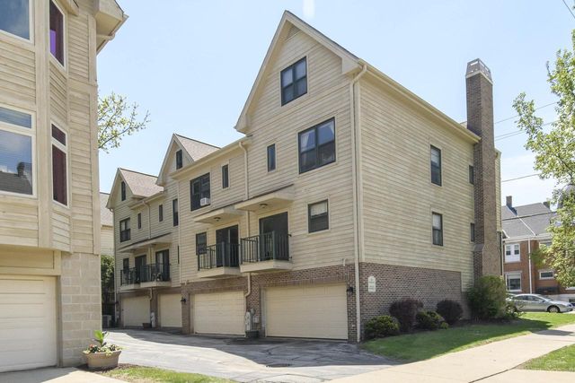 902 E Brady STREET, Milwaukee, WI 53202