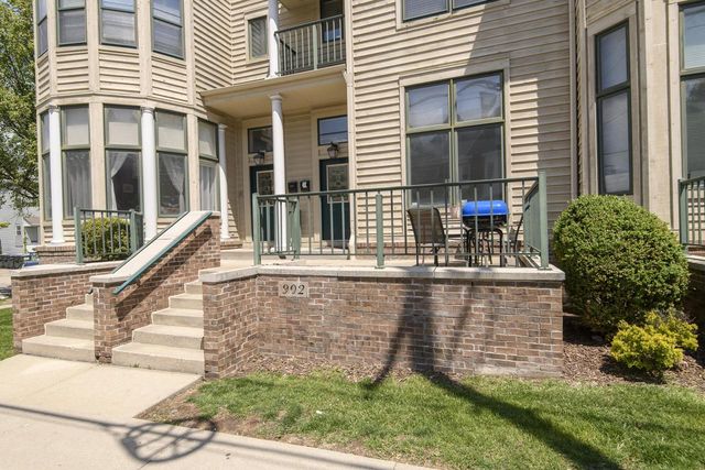 902 E Brady STREET, Milwaukee, WI 53202