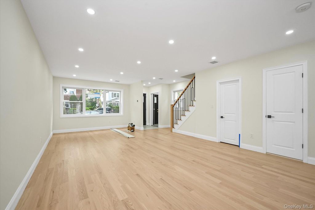 14123 Hoover Avenue, Briarwood, NY 11435 — photo 2
