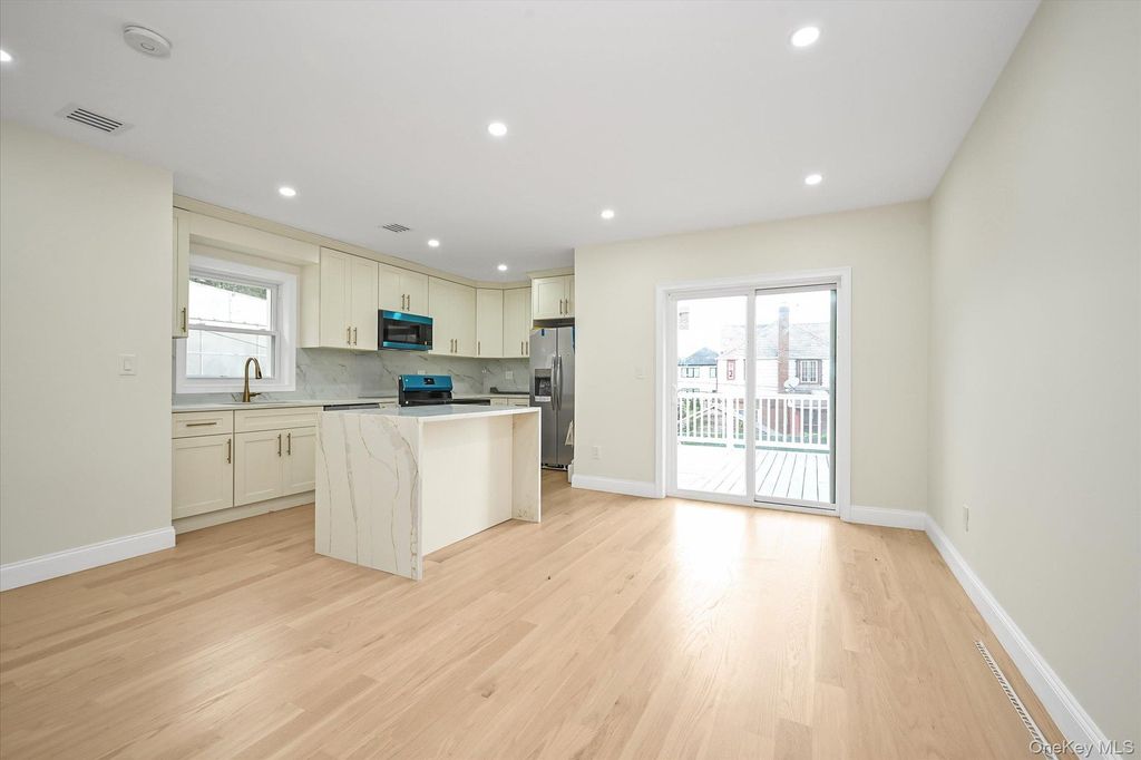14123 Hoover Avenue, Briarwood, NY 11435 — photo 5