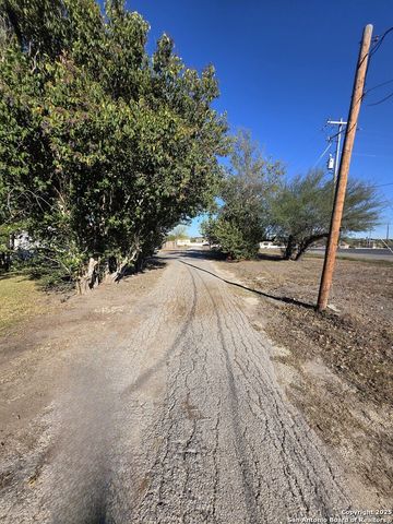 5564 Fm 1103, Schertz, TX 78108