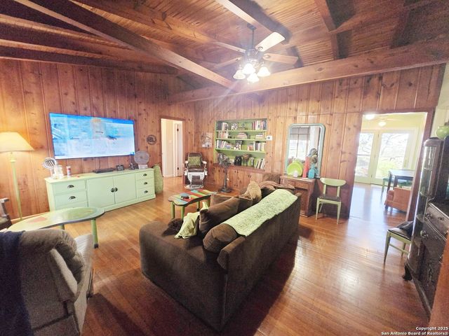 5564 Fm 1103, Schertz, TX 78108