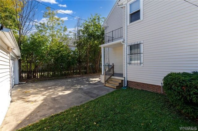 34 Delham Avenue, Buffalo, NY 14216