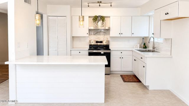 6736 W VERNON Avenue, Phoenix, AZ 85035