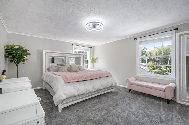 4085 Quainton Road, Norton Shores, MI 49441