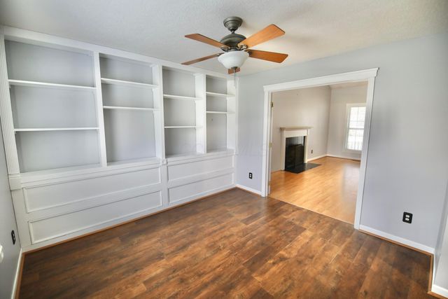 4400 Greensbury Drive, New Albany, OH 43054