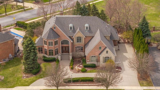 10224 Cherrywood Lane, Munster, IN 46321