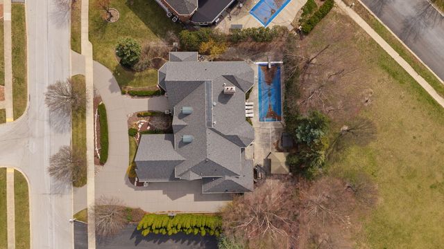 10224 Cherrywood Lane, Munster, IN 46321