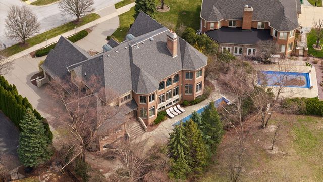10224 Cherrywood Lane, Munster, IN 46321