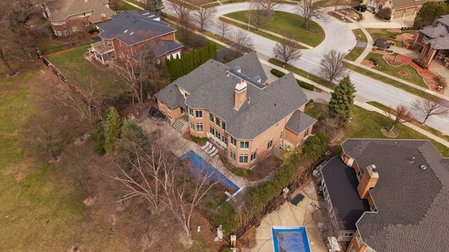10224 Cherrywood Lane, Munster, IN 46321