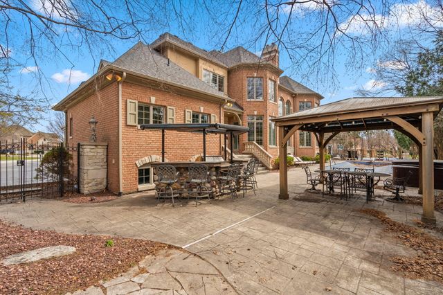 10224 Cherrywood Lane, Munster, IN 46321