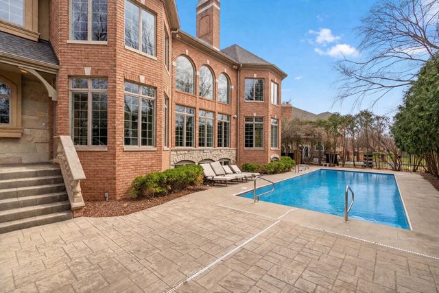 10224 Cherrywood Lane, Munster, IN 46321
