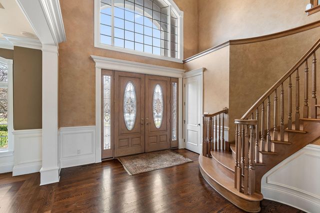 10224 Cherrywood Lane, Munster, IN 46321
