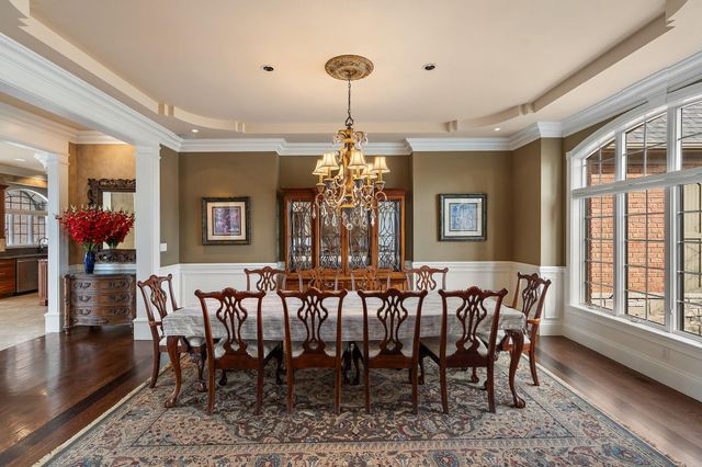10224 Cherrywood Lane, Munster, IN 46321