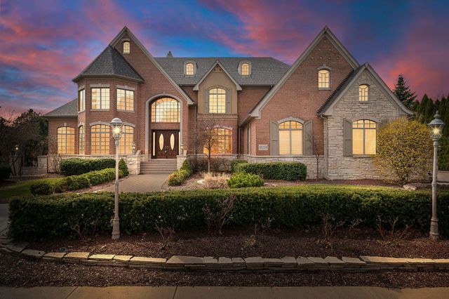 10224 Cherrywood Lane, Munster, IN 46321