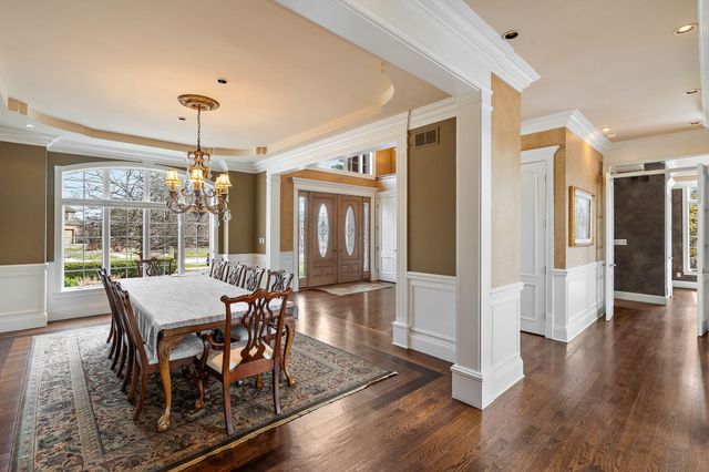 10224 Cherrywood Lane, Munster, IN 46321