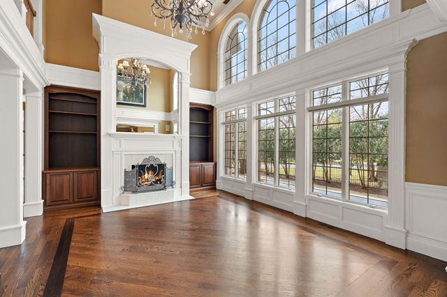 10224 Cherrywood Lane, Munster, IN 46321