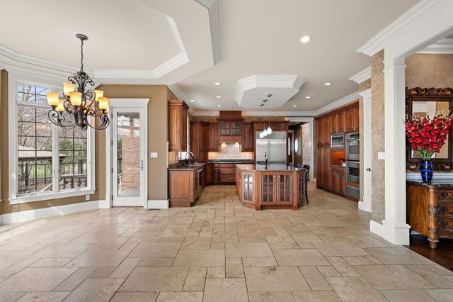 10224 Cherrywood Lane, Munster, IN 46321